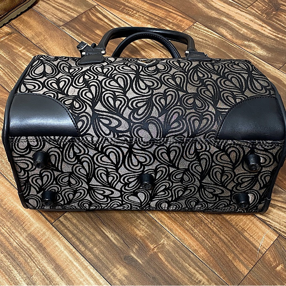 vtg DVF • Diane von Furstenburg • All-over Hearts Doctor Bag w Feet - Picture 4 of 13